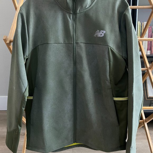 New Balance Light Green Reflective Running Jacket - Picture 1 of 7
